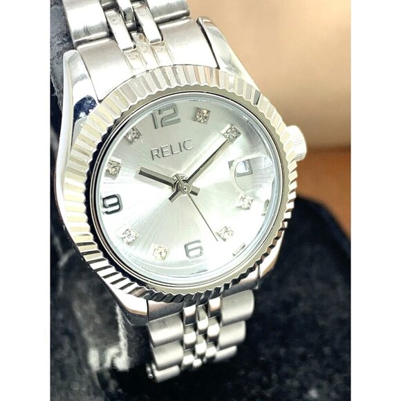 Relic by Fossil Women\'s Watch ZR12613 Quartz Silver Dial Stainless Steel 26mm main image 11